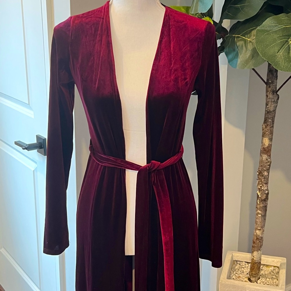 Velvet wine duster